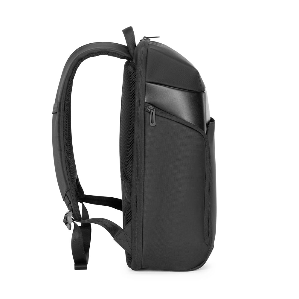 Mochila-de-Poliester-USB-25-Litros-15978d2-1677699350